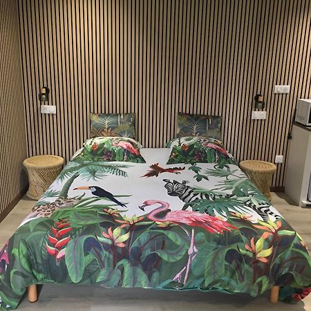 Ti Kaz Hoareau Bed & Breakfast Salazie Bagian luar foto