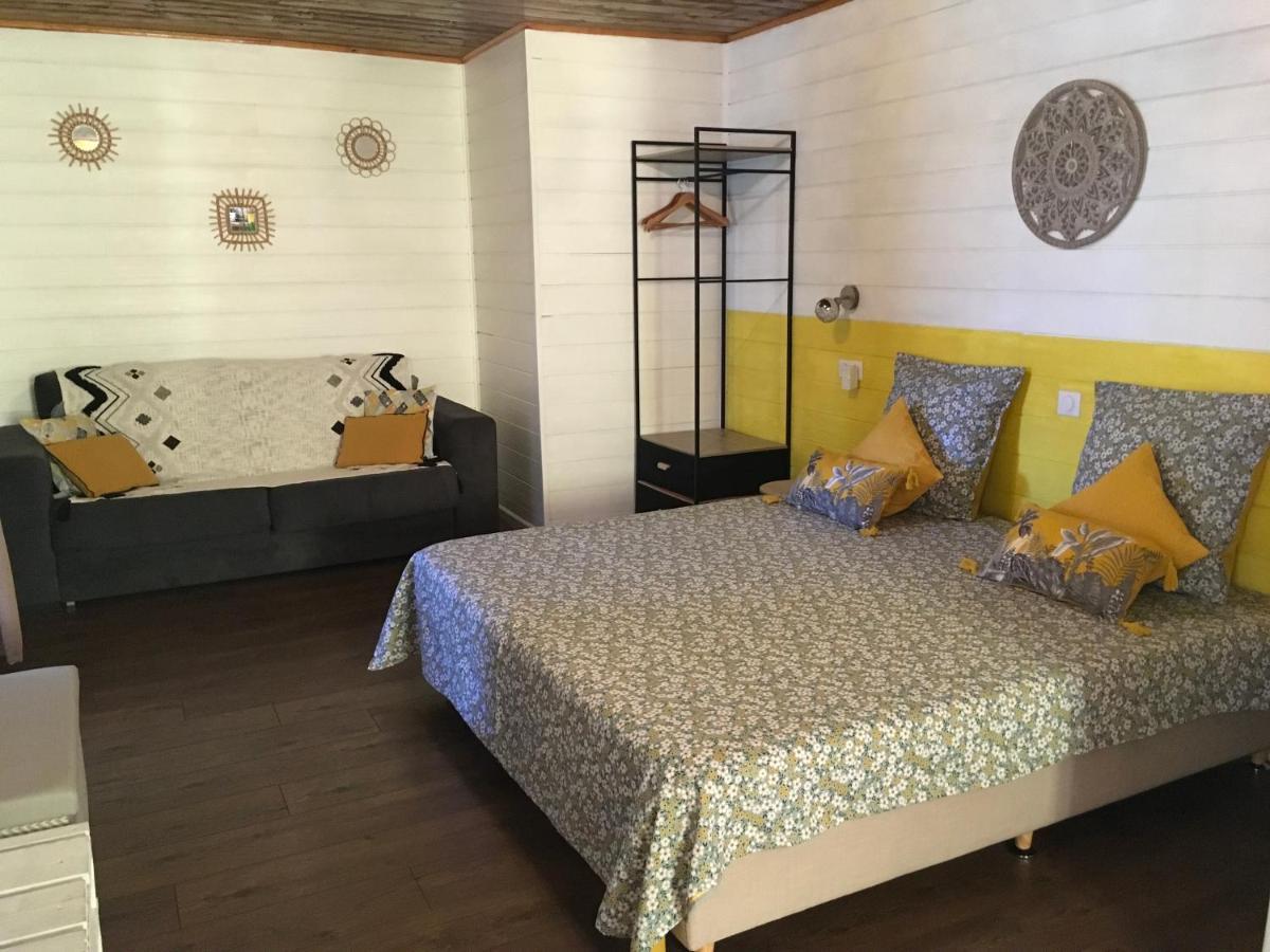 Ti Kaz Hoareau Bed & Breakfast Salazie Bagian luar foto