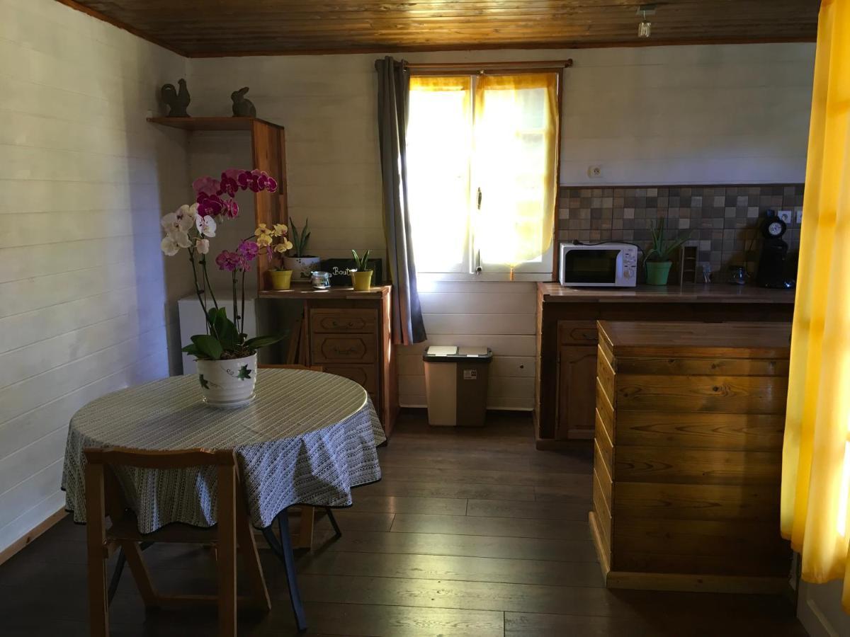 Ti Kaz Hoareau Bed & Breakfast Salazie Bagian luar foto